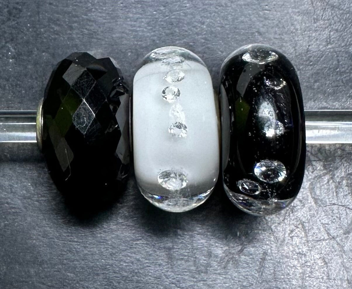 Trollbeads Diamond Of Fortune Glass Bead - Handmade With Zirconia, 2.3g, Red Glass, For Bracelets & Necklaces - View #6