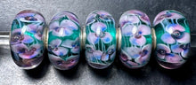 Load image into Gallery viewer, 1-10 Trollbeads Flower Seduction Rod 3
