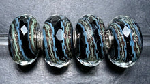Load image into Gallery viewer, 11-28 Trollbeads Lights &amp; Blankets Rod 1
