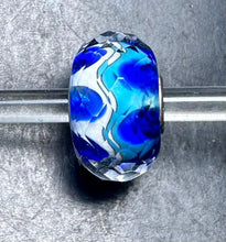 Load image into Gallery viewer, 3-15 Trollbeads Harmony Facet

