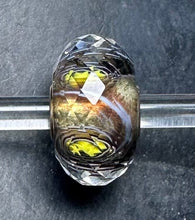 Load image into Gallery viewer, 3-15 Trollbeads Hope Facet
