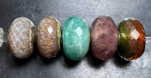 Load image into Gallery viewer, 4-22 Trollbeads Random Rod 2
