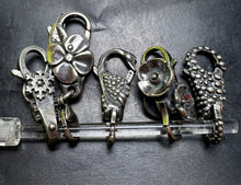 Load image into Gallery viewer, 4-30 Trollbeads Locks Rod 1
