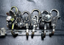 Load image into Gallery viewer, 5-1 Trollbeads Random Locks 2
