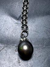 Load image into Gallery viewer, 5-26 Trollbeads Peacock Pearl 120 CM
