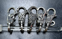 Load image into Gallery viewer, 5-7 Trollbeads Random Locks
