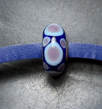 Load image into Gallery viewer, 6-10 Trollbeads Universal Bead + Leather Rod 3
