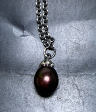 Load image into Gallery viewer, 6-12 Trollbeads Peacock Pearl 70CM Fantasy Necklace

