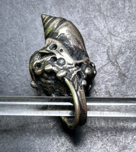 Load image into Gallery viewer, 6-3 Trollbeads Conch Pendant
