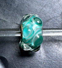 Load image into Gallery viewer, 6-3 Trollbeads Green Waters

