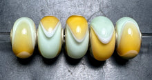 Load image into Gallery viewer, 6-3 Trollbeads Light Pastel Armadillo Rod 1
