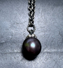 Load image into Gallery viewer, 6-4 Trollbeads Peacock Pearl 100CM Fantasy Necklace
