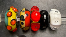 Load image into Gallery viewer, 6-9 Trollbeads Random Beads 1
