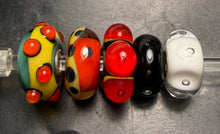 Load image into Gallery viewer, 6-9 Trollbeads Random Beads 1
