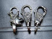 Load image into Gallery viewer, 7-27 Trollbeads Random Locks

