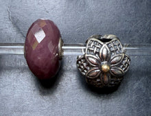 Load image into Gallery viewer, 7-6 Trollbeads Random Rod 13
