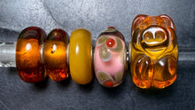 Load image into Gallery viewer, 9-11 Trollbeads Amber + Universal
