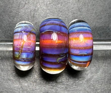 Load image into Gallery viewer, Trollbeads Aurora Stripe
