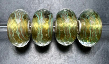 Load image into Gallery viewer, Trollbeads Ornate of Green Rod 2
