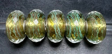 Load image into Gallery viewer, Trollbeads Ornate of Green Rod 3
