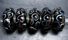 Load image into Gallery viewer, Trollbeads Shimmering Love Rod 3
