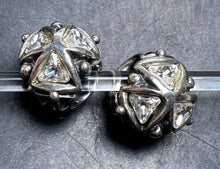 Load image into Gallery viewer, 6-27 Trollbeads Crystal Triangles
