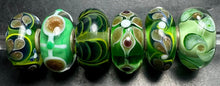 Load image into Gallery viewer, 6-29 Unique Beads Rod 22
