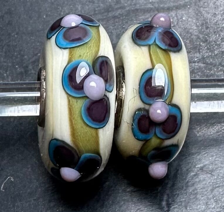7-12 Trollbeads Flower Clouds