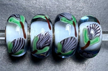 Load image into Gallery viewer, 8-16 Trollbeads Flurry of Change
