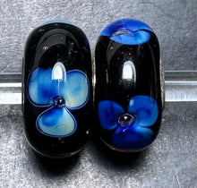 Load image into Gallery viewer, 8-18 Trollbeads Flower of Dawn

