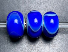 Load image into Gallery viewer, 8-2 Trollbeads Blue Armadillo
