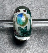 Load image into Gallery viewer, 8-2 Trollbeads Steady Pace
