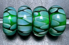 Load image into Gallery viewer, 8-23 Trollbeads Green Shadow
