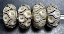 Load image into Gallery viewer, 8-30 Trollbeads Tulip of Elegance Rod 1
