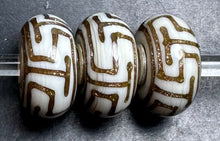 Load image into Gallery viewer, 8-9 Trollbeads Garden Path
