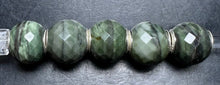 Load image into Gallery viewer, Trollbeads Round Green Calcite Facet Rod 1
